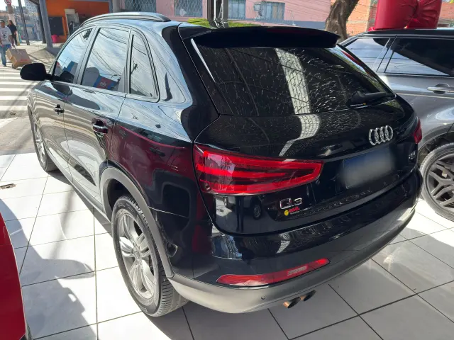 Foto 3 de Audi Q3 2.0 QUATTRO