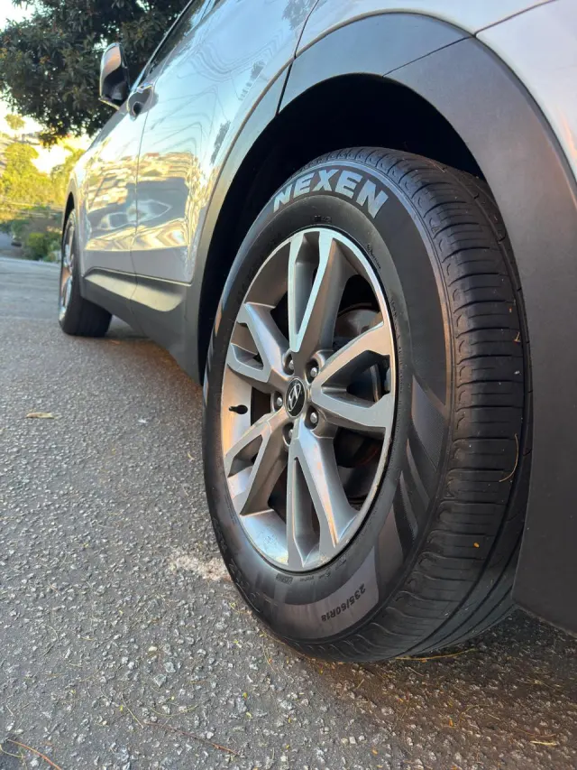 Foto 6 de Hyundai SANTA FÉ 3.3 GLS