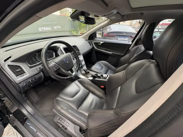 Foto 6 de Volvo XC60 2.0 T5