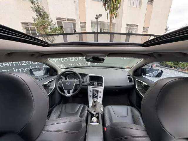 Foto 7 de Volvo XC60 2.0 T5
