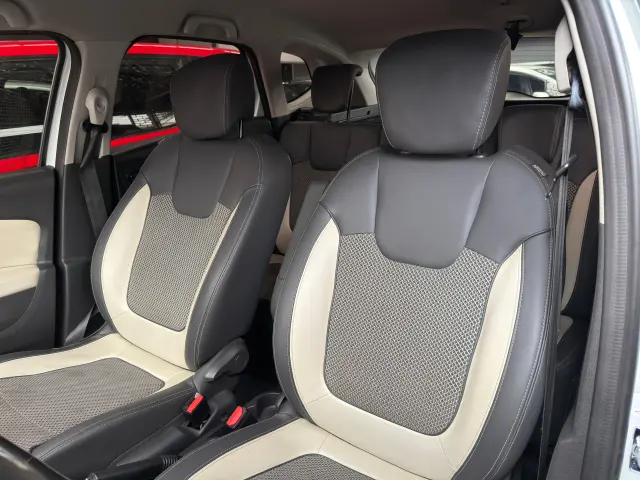 Foto 9 de Renault captur 1.6 INTENSE