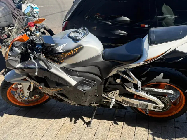 Foto 3 de Honda CBR 600 RR