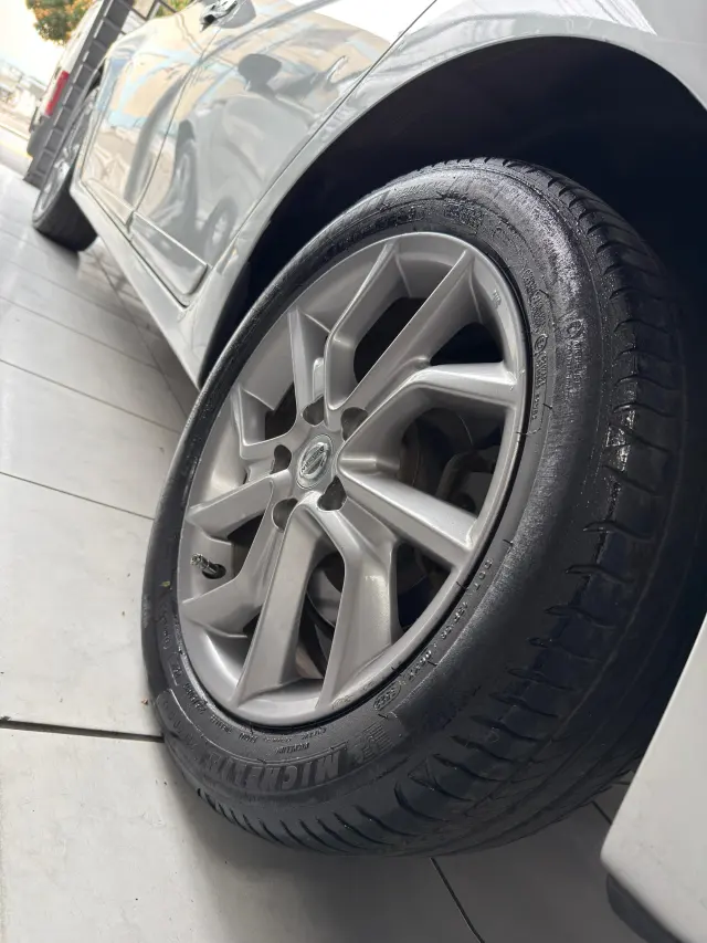 Foto 8 de Nissan SENTRA 2.0 UNIQUE