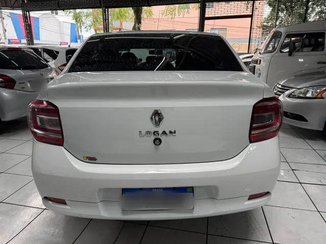 Foto 3 de Renault LOGAN 1.0 LIFW