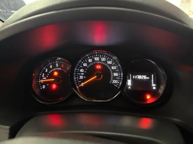 Foto 11 de Renault LOGAN 1.0 LIFW