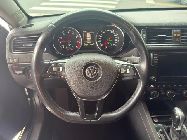 Foto 11 de Volkswagen JETTA 2.0 HIGHLINE