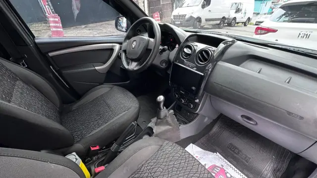 Foto 9 de Renault OROCH 1.6 EXPRESS