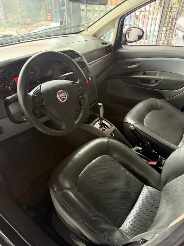 Foto 13 de Fiat LINEA 1.9 ABSOLUTE