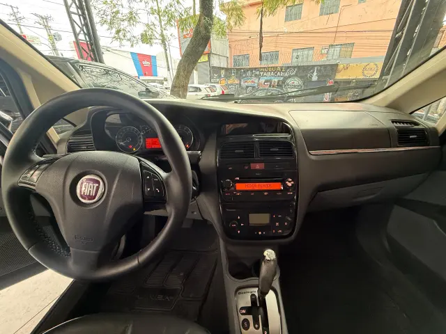 Foto 14 de Fiat LINEA 1.9 ABSOLUTE