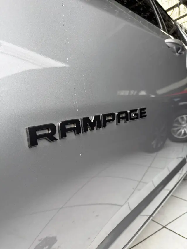 Foto 17 de RAM RAMPAGE 2.0 RT HURRICANE