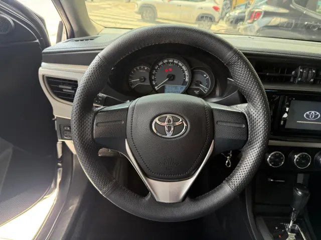 Foto 12 de Toyota COROLLA 1.8 GLI