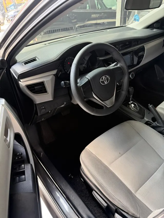 Foto 9 de Toyota COROLLA 1.8 GLI