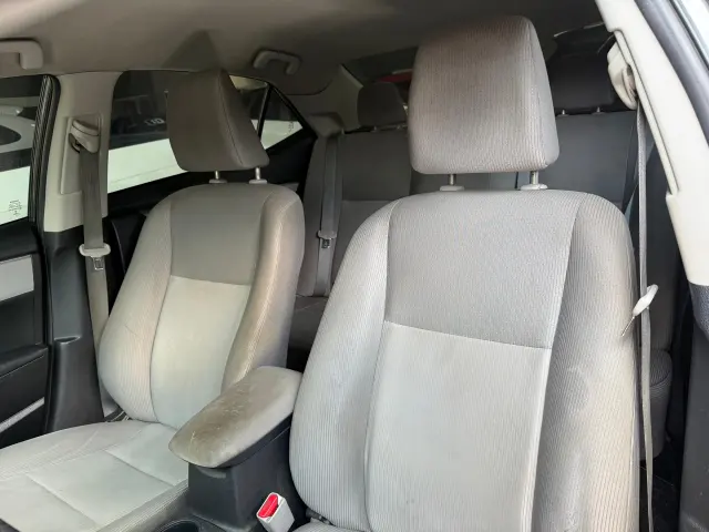 Foto 10 de Toyota COROLLA 1.8 GLI