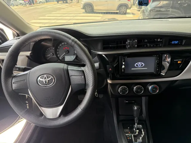 Foto 11 de Toyota COROLLA 1.8 GLI