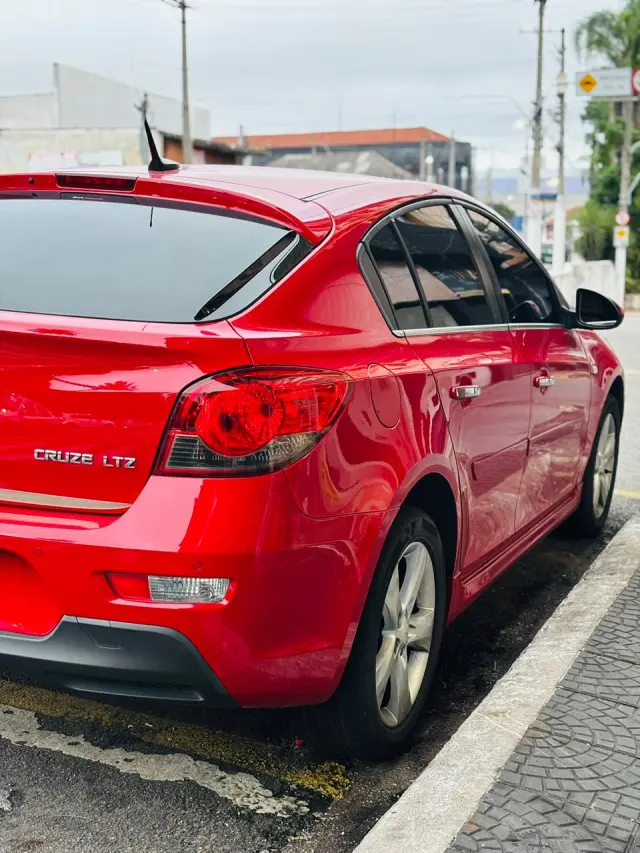 Foto 4 de Chevrolet CRUZE 1.8 SPORT LTZ