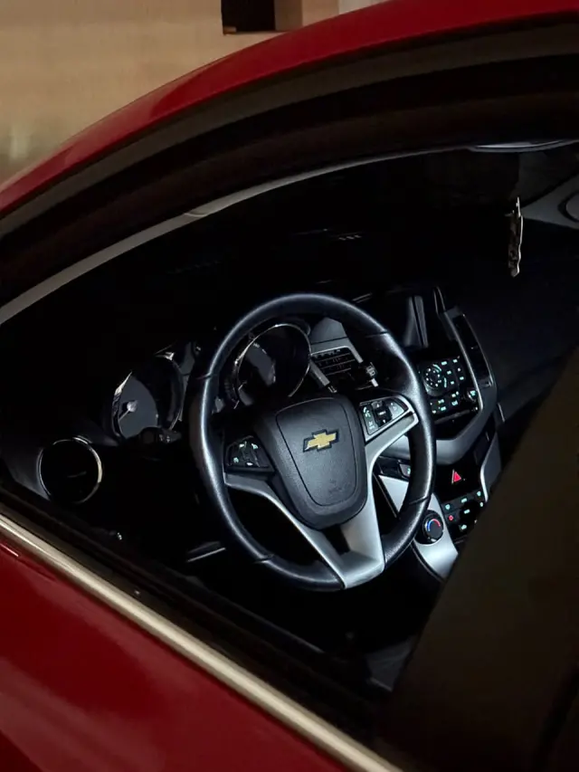Foto 2 de Chevrolet CRUZE 1.8 SPORT LTZ