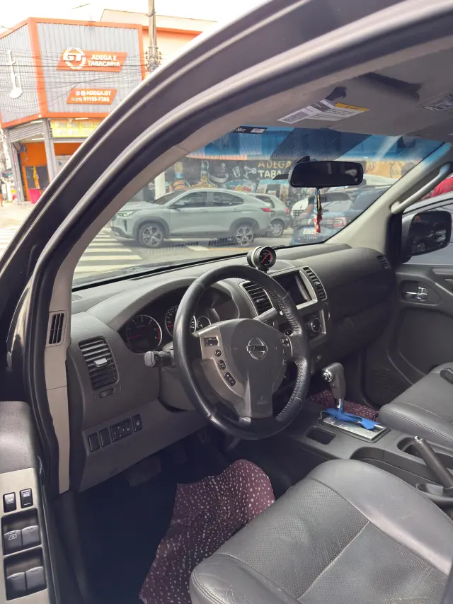 Foto 9 de Nissan FRONTIER 2.5 SV ATTACK