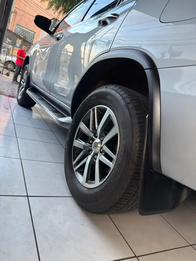 Foto 6 de Toyota SW4 4.0 SRX
