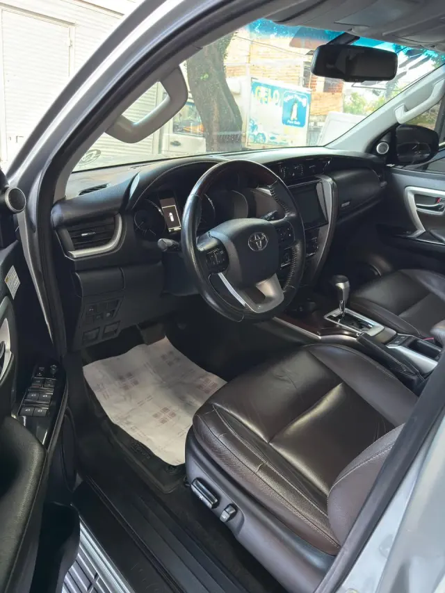 Foto 9 de Toyota SW4 4.0 SRX