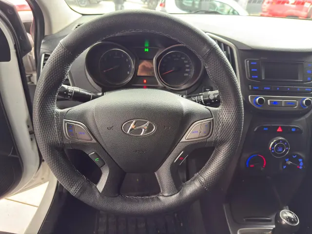 Foto 11 de Hyundai HB20 1.0 COMFORT