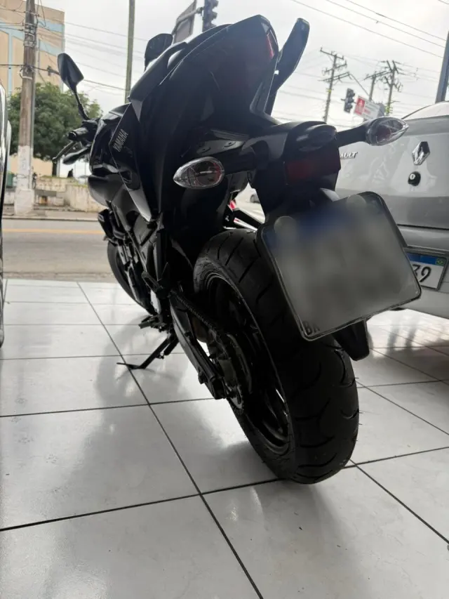 Foto 3 de Yamaha MT-03 321 ABS
